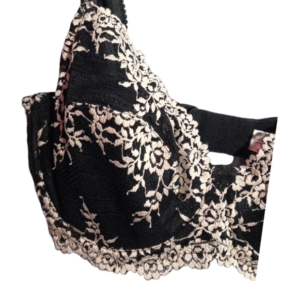 WACOAL Black/Cream Lace Floral Print Bra SZ 36DD - Picture 4 of 8